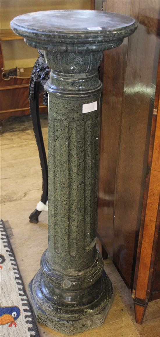 Green marble column(-)